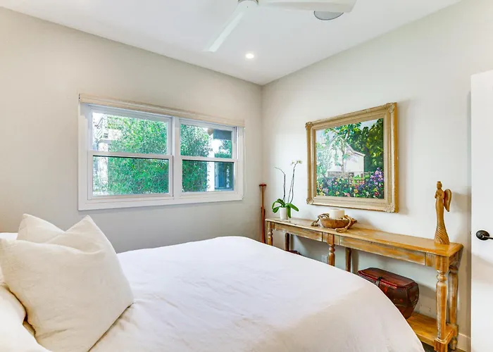 Serene San Diego Retreat W/ Deck - Walk To Bay!